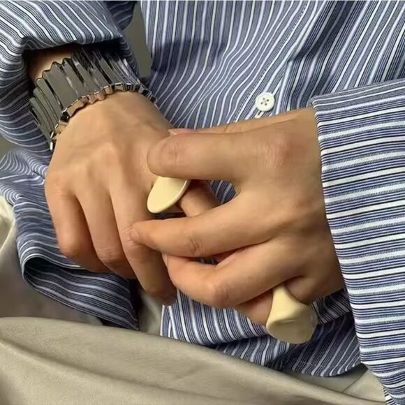 New ZARA Geo Mod Almond Shape Ecru Ring - Picture 4 of 11